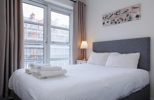 The Liberties Apartment | 2 Bedroom Apartment near historical Christchurch