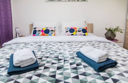 Zagreb Apartment | 2 bedroom Apt. in the Business Zone- FREE PARKING