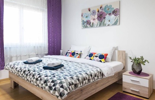 Zagreb Apartment | 2 bedroom Apt. in the Business Zone- FREE PARKING