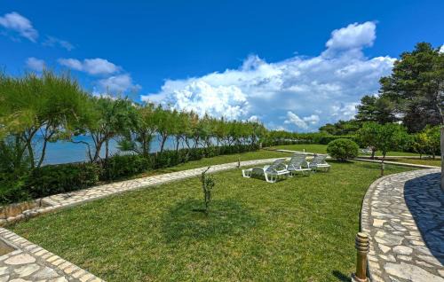 Ugljan Apartment | 2 Bedroom Awesome Apartment In Ugljan