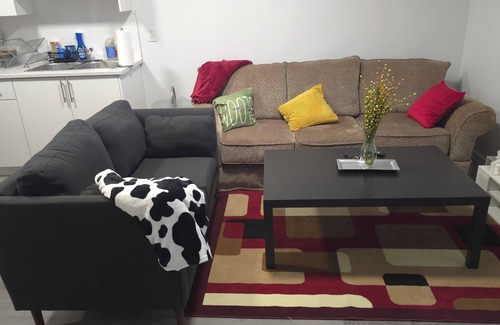 Edmonton House | 2-bedroom Basement suite in seren Rosenthal West Edmonton