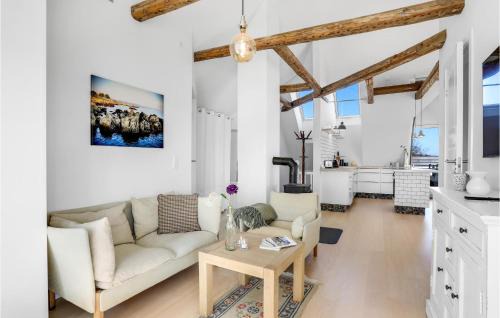 Sandkaas House | 2 Bedroom Beautiful Home In Allinge
