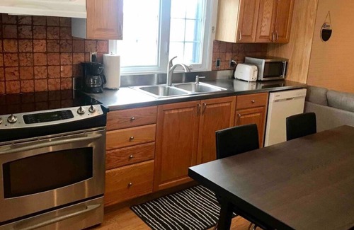 Longueuil Apartment | 2-bedroom condo 15 min Montreal downtown