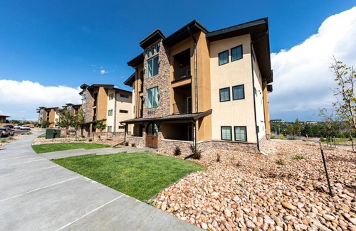 Mountain Shadows Apartment | 2 Bedroom Fully Furnished Luxury Apartment 304