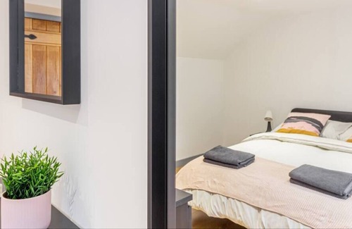 Leominster House | 2 Bedroom House in Leominster