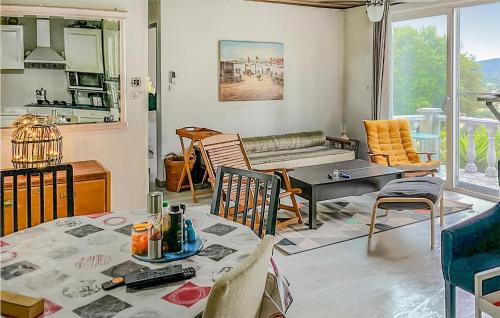 La Crau House | 2 Bedroom Stunning Home In La Crau
