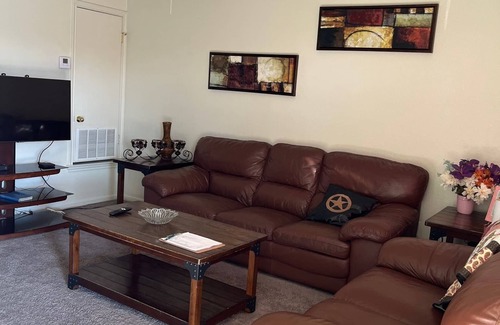 Killeen House | 2-Bedroom townhome in Killeen - Fully furnished including all utilities