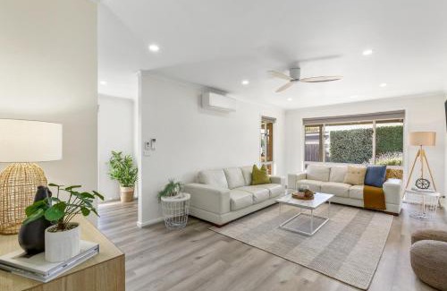 Ocean Grove Apartment | 2 Bedroom Unit - Close To The Beach - Free Parking - Free WIFI