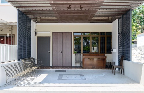 Downtown George Town House | 2-Bedrooms Gurney Terrace 9 - iB11