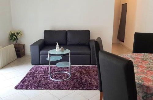 Cossourado House | 2 bedrooms house with enclosed garden and wifi at Barrio