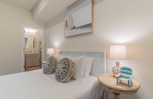 Ventnor City Bed & Breakfast | 2 Blocks from Beach-Sleeps 16