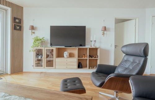 Torshavn Apartment | 2 BR Ocean and City View Apartment