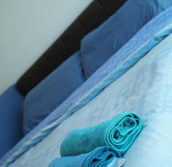 Seri Kembangan Apartment | 2 Carpark GEP 5 Star Hotel Bed & Sofa Studio