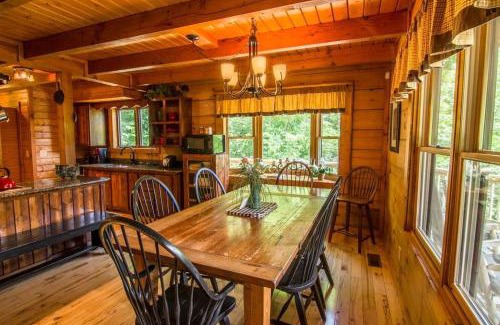 Boone House | 2 Cubs Cabin