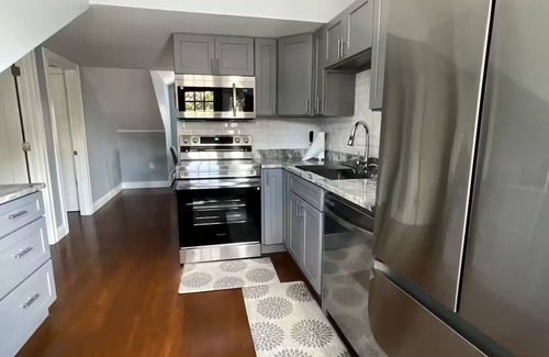 Narragansett Pier Apartment | 2 floor apartment with private entrance