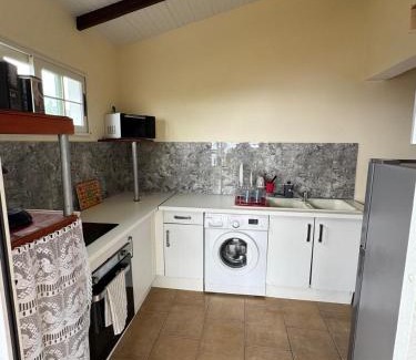 Les Anses-d'Arlets Apartment | 2 M Location 972