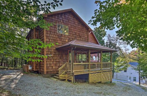 Beech Mountain House | 2 Mi to Beech Mtn Resort Cabin with Deck and Grill!
