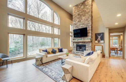 Charter Hills House | 2 Mi to Beech Mtn Resort! 8,000-Sq-Ft Luxe Escape