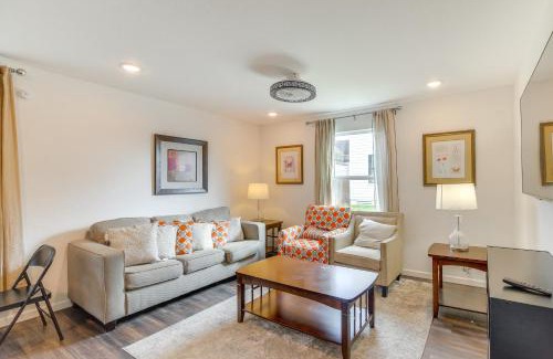 Greater East End Apartment | 2 Mi to Dtwn and Shell Energy Stadium Urban Escape