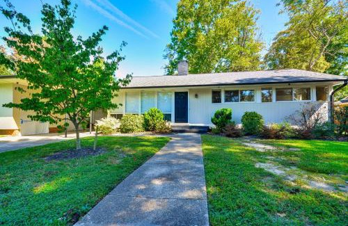 Greensboro House | 2 Mi to Dtwn Greensboro Centrally Located Home