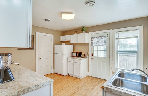 Sheboygan Apartment | 2 Mi to Dtwn: Studio Suite in Sheboygan