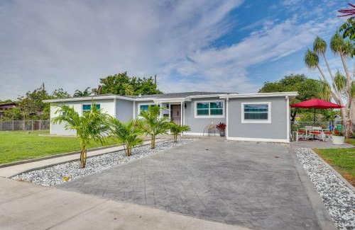 Miami Gardens House | 2 Mi to Hard Rock Stadium Home with Spacious Yard