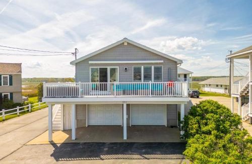 Ogunquit - Wells House | 2-Min Walk to Beach Large Deck with Outdoor Sofas