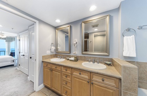Pensacola Beach Condo | 2 Portofino 809