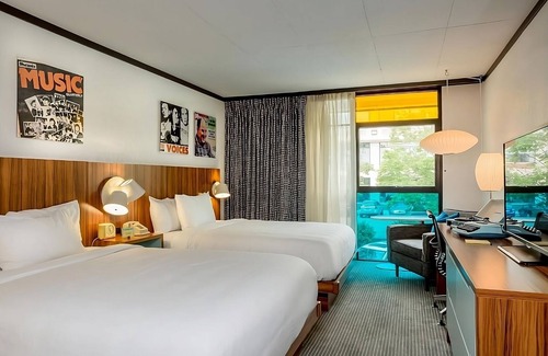 West Fens Hotel | 2 Retro-vibe Units w/Balcony! Parking, Onsite Pool, Garden! Near Inman Square