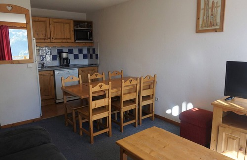 Orcieres-Merlette Apartment | 2-room cabin apt, 6 guests, pets allowed, parking included