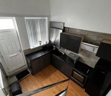 Bordesley Apartment | 2 room newly furnished flat in Birmingham city centre, free parking !