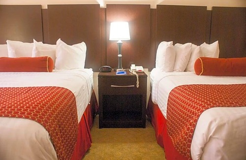 Jacksonville Hotel | 2-Star Hotel ∙ Best Western Plus Cecil Field Inn & Suites