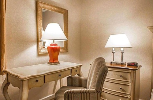 Torrington Hotel | 2-Star Hotel ∙ Americas Best Value Inn Torrington, CT