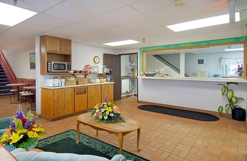Torrington Hotel | 2-Star Hotel ∙ Americas Best Value Inn Torrington