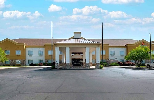 Lafayette Hotel | 2-Star Hotel ∙ Comfort Suites Lafayette University Area