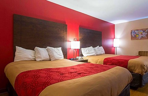 Buckley Hotel | 2-Star Hotel ∙ Econo Lodge Buckley