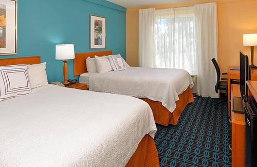 Georgetown Hotel | 2-Star Hotel ∙ Fairfield Inn & Suites by Marriott Lexington Georgetown/College Inn