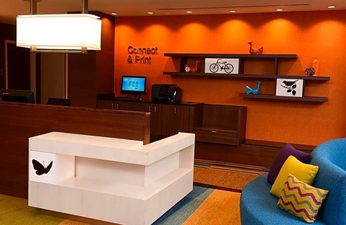 West Omaha Hotel | 2-Star Hotel ∙ Fairfield Inn & Suites by Marriott Omaha West