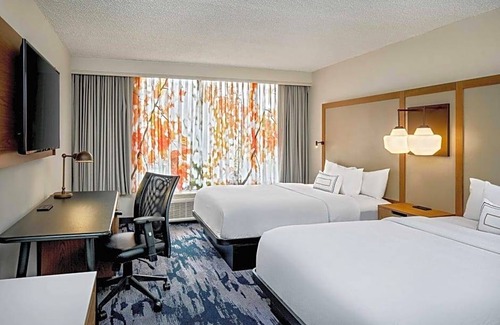 Bangor Hotel | 2-Star Hotel ∙ Fairfield Inn by Marriott Bangor