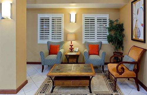 Kent Narrows Hotel | 2-Star Hotel ∙ Holiday Inn Express Annapolis East-Kent Island, an IHG Hotel