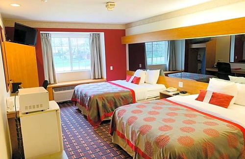 Bloomington Hotel | 2-Star Hotel ∙ Ramada Limited and Suites Bloomington