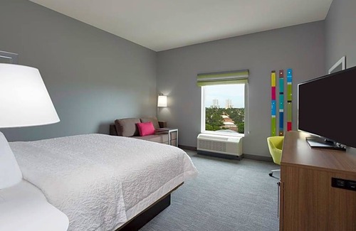 Pompano Isles Hotel | 2-Star Hotel ∙ Hampton Inn Fort Lauderdale Pompano Beach