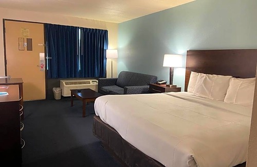 Rehoboth Beach Hotel | 2-Star Hotel ∙ Econo Lodge Inn & Suites - Rehoboth Beach