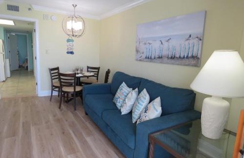 Downtown Myrtle Beach House | 2 Story Direct Oceanfront Penthouse- Sandy Beach Resort 1116- Sleeps 6!