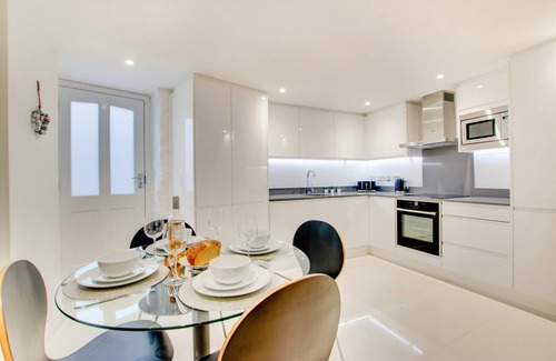 Dartmouth Cottage | 2 The Sail Loft