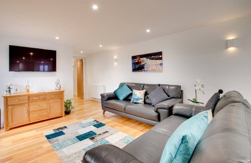 Dartmouth Cottage | 2 The Sail Loft