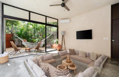 Tulum City Center Villa | 2 Tropical Bohemian Villas-2 Priv Pool-BBQ 3A-3B