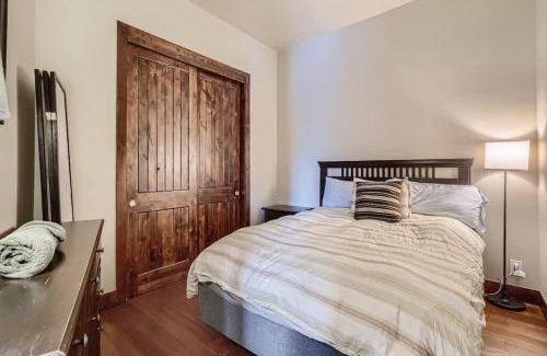 Ballpark Apartment | 2 UNITS Loft in LoDo RiNo Mountain BallparkView