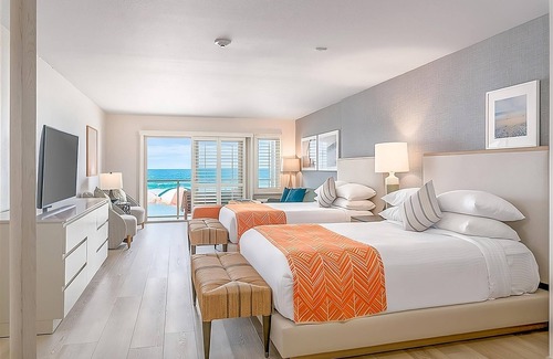 Carlsbad Village Hotel | 2 Units, Ocean Front 2 Queen at Beach Terrace, Outdoor Pool