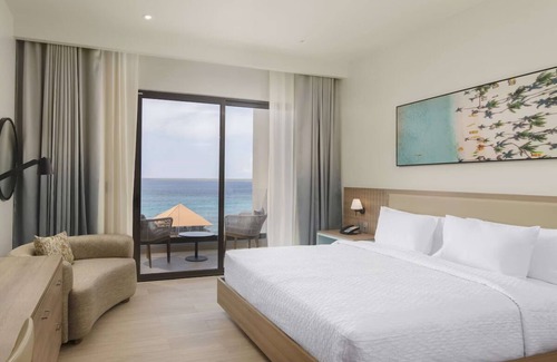 La Romana Hotel | 2 Units w/Ocean View Balcony, Pool, Free Parking & Near the Beach